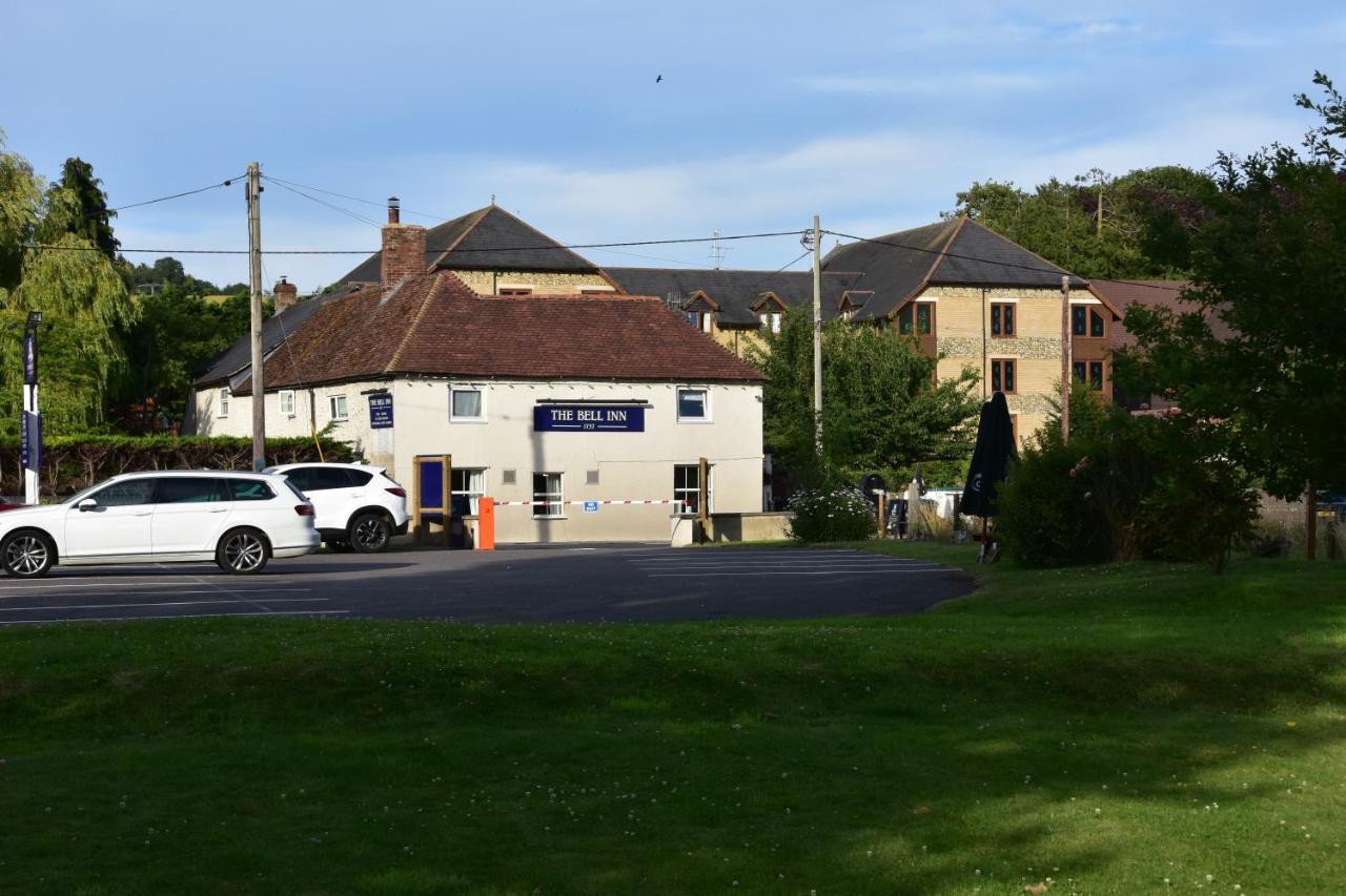 The Bell Inn Salisbury Dış mekan fotoğraf