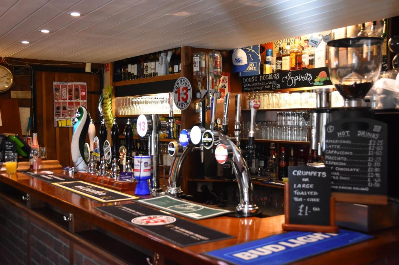 The Bell Inn Salisbury Dış mekan fotoğraf