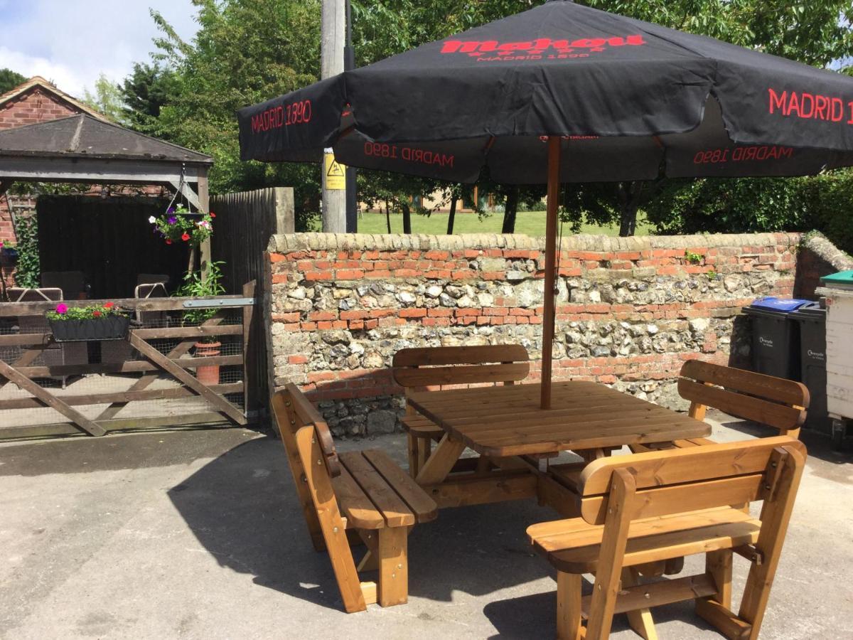 The Bell Inn Salisbury Dış mekan fotoğraf