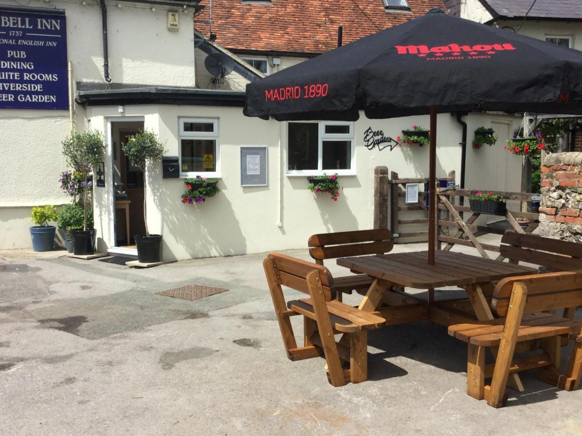 The Bell Inn Salisbury Dış mekan fotoğraf
